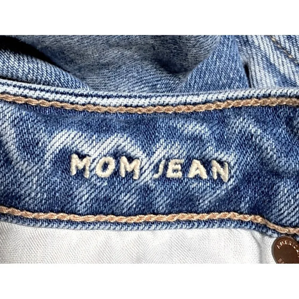 American Eagle Mom Jeans‎ Sz 2 Short Light Wash Distressed Ripped Denim Stretch